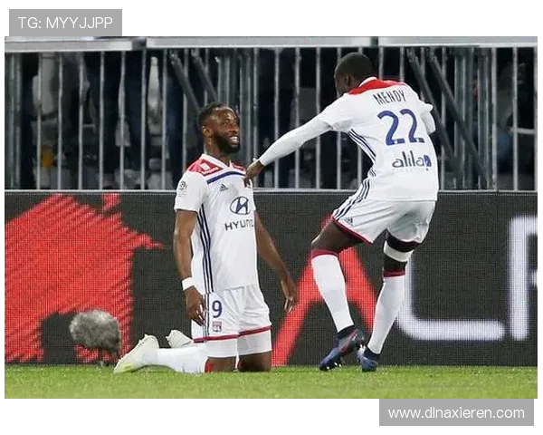 切尔西锁定巴西锋线新核！若昂 - 佩德罗争夺战白热化